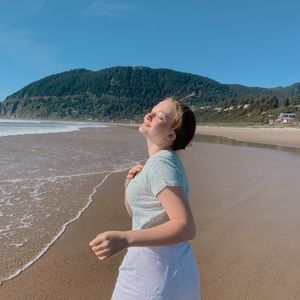 Meet your Posher, Hailey